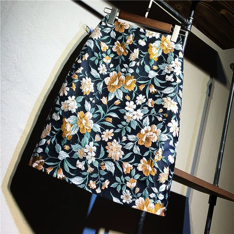 2021 spring and summer wrap buttock A-line skirt printed high waist one-step skirt Straight Embroidery Above Knee, Mini
2021 spring and summer wrap buttock A-line skirt printed high waist one-step skirt Straight Embroidery Above Knee, Mini