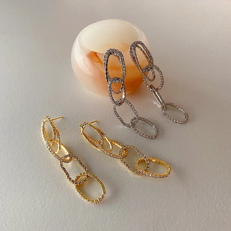 Statement Long Earrings 2020 New Design Shinning Rhinestone Thick Chain Earings Jewelry
Statement Long Earrings 2020 New Design Shinning Rhinestone Thick Chain Earings Jewelry