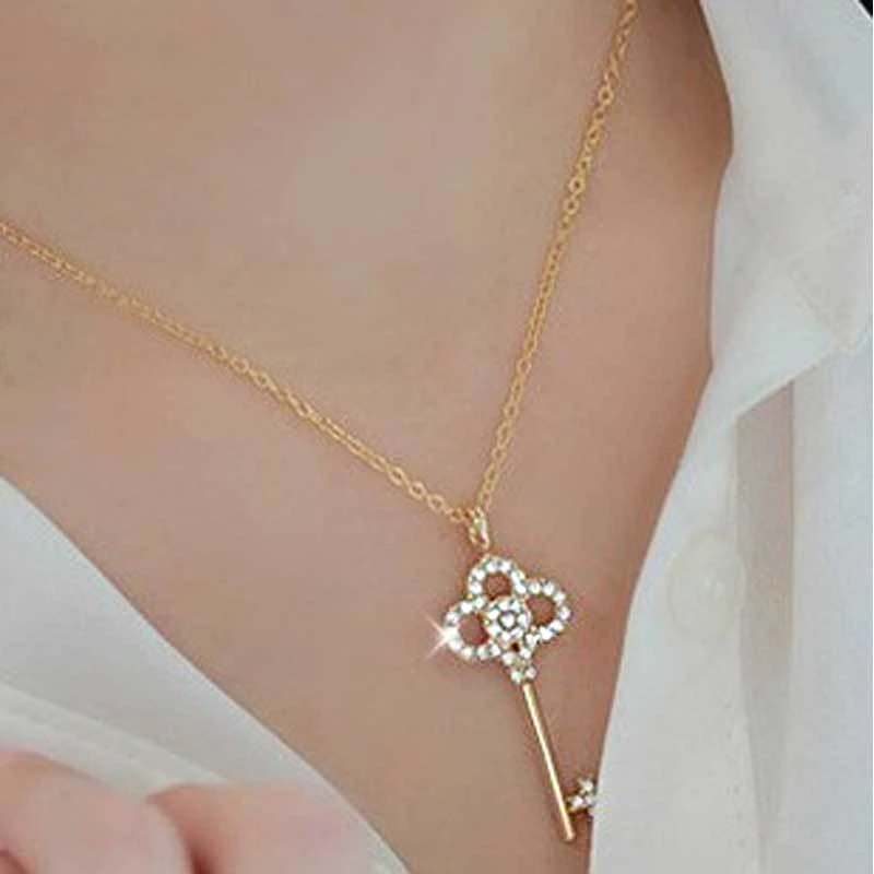 Creative Simple Gold Key Pendant Necklace For Women Charming Ladies Wedding Crystal Zircon Chain Fashion Party Jewelry Girl Gift
Creative Simple Gold Key Pendant Necklace For Women Charming Ladies Wedding Crystal Zircon Chain Fashion Party Jewelry Girl Gift