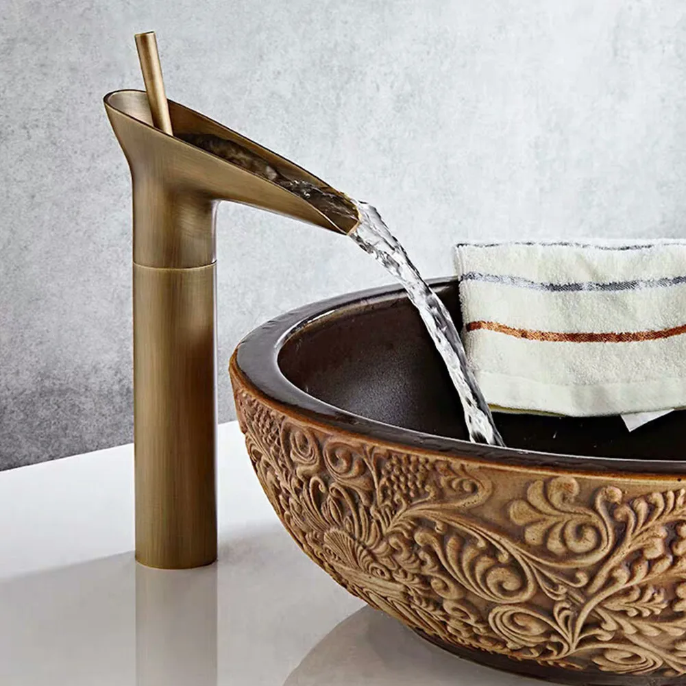 Brass Waterfall Basin Faucet Desk Mounted 360 Rotation Single Handle Sink Tap Bathroom Basin Faucet Hot And Cold Sink Faucet
Brass Waterfall Basin Faucet Desk Mounted 360 Rotation Single Handle Sink Tap Bathroom Basin Faucet Hot And Cold Sink Faucet