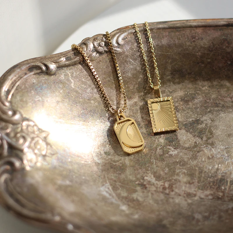 Fashion Square Pendant Necklace Moon Sun Shape Punk Stainless Steel Clavicle Chains For Women Men Choker Wedding Jewelry
Fashion Square Pendant Necklace Moon Sun Shape Punk Stainless Steel Clavicle Chains For Women Men Choker Wedding Jewelry