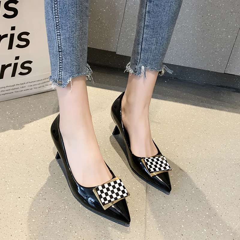 Новинка весна-осень 2021 женские туфли на высоком каблуке туфли на тонком каблуке женские мягкие темпераментные удобные туфли
Новинка весна-осень 2021 женские туфли на высоком каблуке туфли на тонком каблуке женские мягкие темпераментные удобные туфли