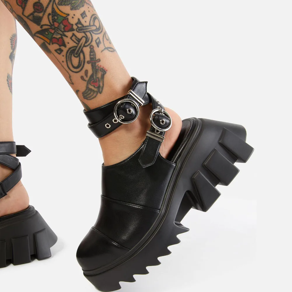 The Big Size 43 Female Sandals Black Buckle Strap Platform Punk Sandals High Heel Cool Fashion Casual Shoes Woman
The Big Size 43 Female Sandals Black Buckle Strap Platform Punk Sandals High Heel Cool Fashion Casual Shoes Woman