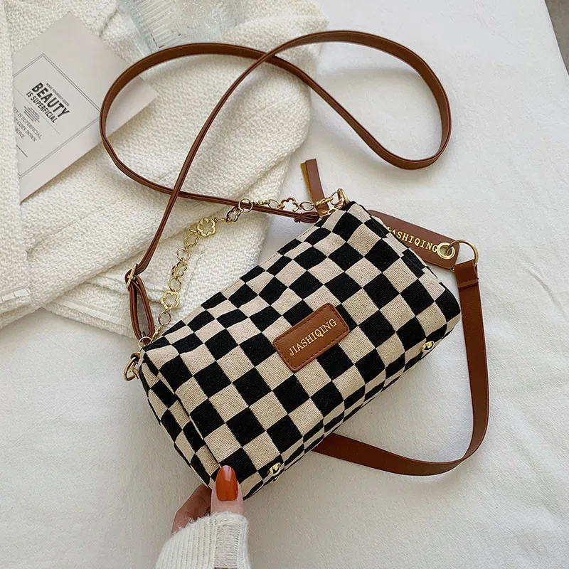 Grid Children Bag 202 New Trend Ins Fashion Chain Shoulder Bag Autumn and Winter Texture Messenger Pillow Bag Bucket Canvas
Grid Children Bag 202 New Trend Ins Fashion Chain Shoulder Bag Autumn and Winter Texture Messenger Pillow Bag Bucket Canvas