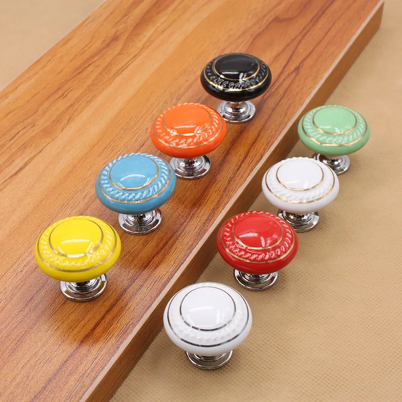 Factory Price Ceramic handle European style cupboard white silver wire zinc alloy single hole round handle Ceramic Knobs
Factory Price Ceramic handle European style cupboard white silver wire zinc alloy single hole round handle Ceramic Knobs