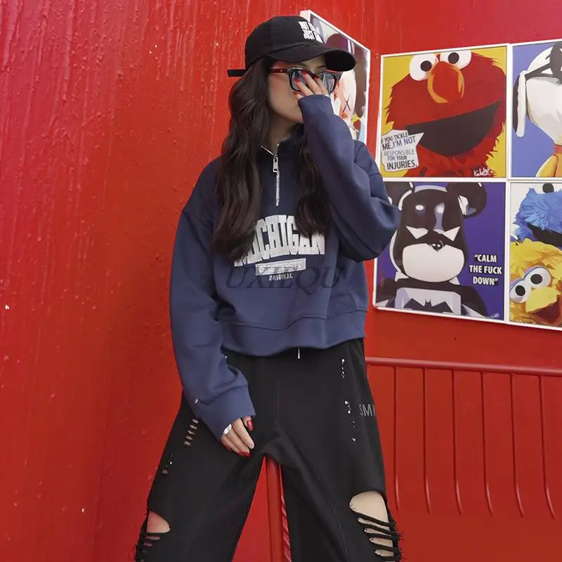 Short women's sweater loose hoodie 2021 new autumn coat personality zipper stand-up collar long-sleeved shirt sweatshirt
Short women's sweater loose hoodie 2021 new autumn coat personality zipper stand-up collar long-sleeved shirt sweatshirt