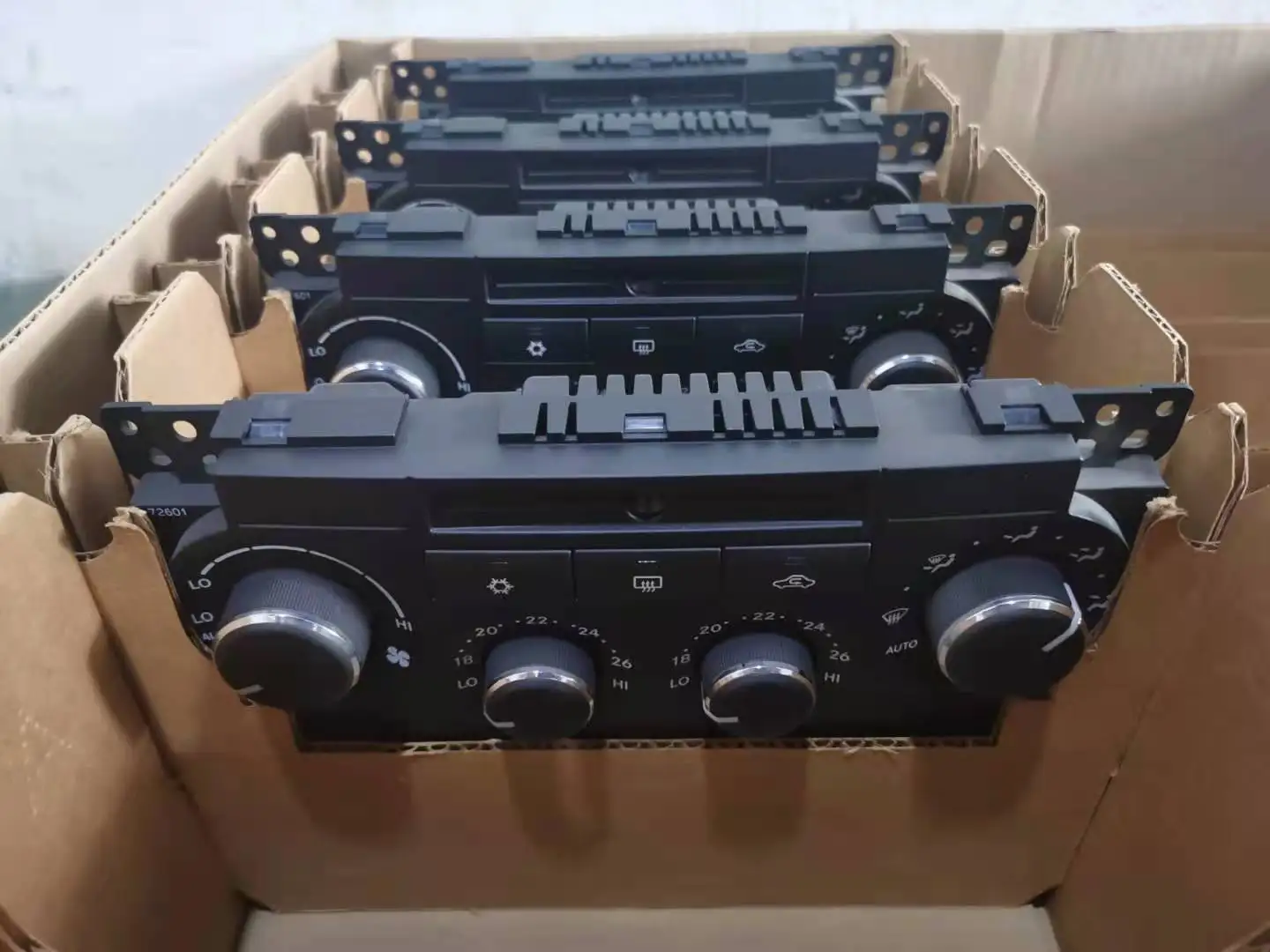 A/C Chrysler 300C 2004 2005 2007 2008 55111031AH 
A/C Chrysler 300C 2004 2005 2007 2008 55111031AH