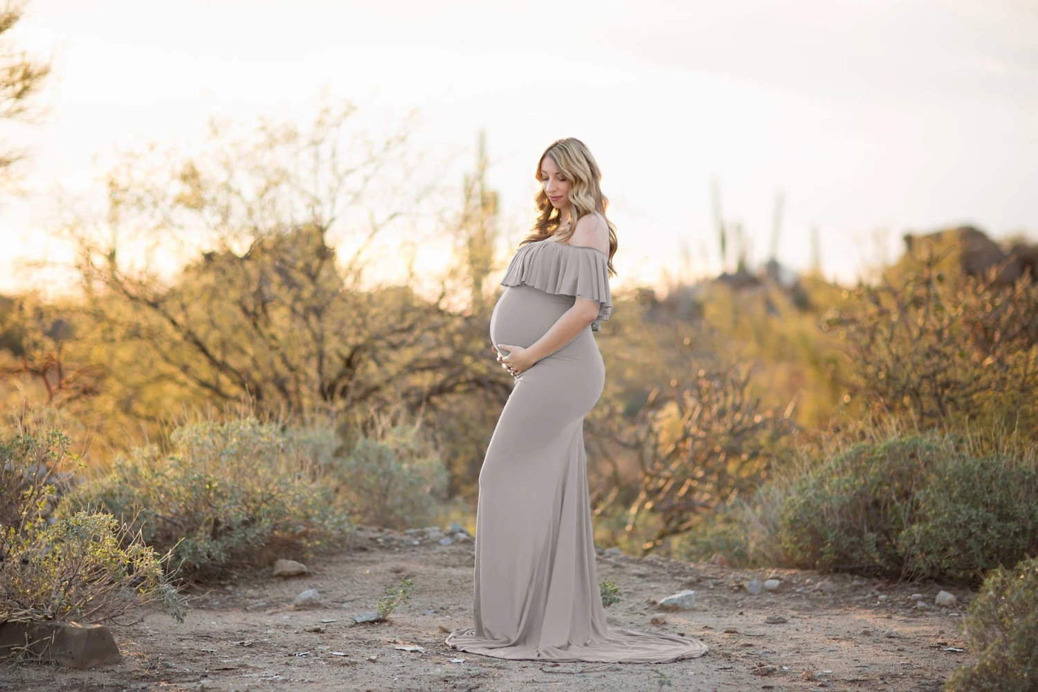 Sexy Maternity Off Shoulder Dresses for Pregnancy Photo Shoot Maxi Pregnant Women Ruffle Ruched Sides Gown Photography Props New 
Sexy Maternity Off Shoulder Dresses for Pregnancy Photo Shoot Maxi Pregnant Women Ruffle Ruched Sides Gown Photography Props New