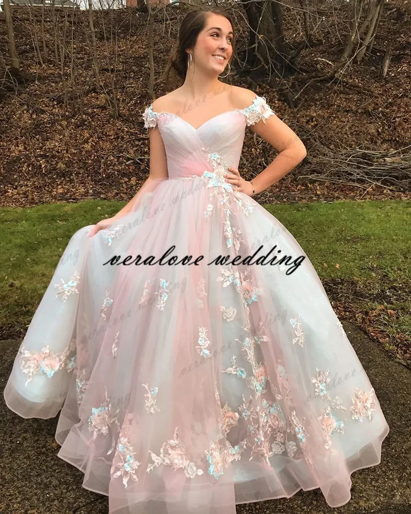 2021 Off the Shoulder Prom Dress Appliques Lace Beads Ball Gown Girl Sweet 16 Year Graduation Party Wear
2021 Off the Shoulder Prom Dress Appliques Lace Beads Ball Gown Girl Sweet 16 Year Graduation Party Wear