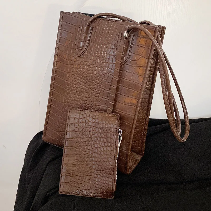 High-quality Ladies Stone Pattern Soft Leather Lightweight Large-capacity Bag 2021 New Fashion Casual One-shoulder Shopping Bag
High-quality Ladies Stone Pattern Soft Leather Lightweight Large-capacity Bag 2021 New Fashion Casual One-shoulder Shopping Bag
