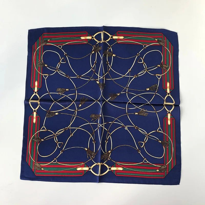 New 2020 Square Neck Scarves 100% Silk Scarf Women Foulard Shawls And Wraps Bandana Neckerchief Poncho Headband Hijab 53*53cm
New 2020 Square Neck Scarves 100% Silk Scarf Women Foulard Shawls And Wraps Bandana Neckerchief Poncho Headband Hijab 53*53cm