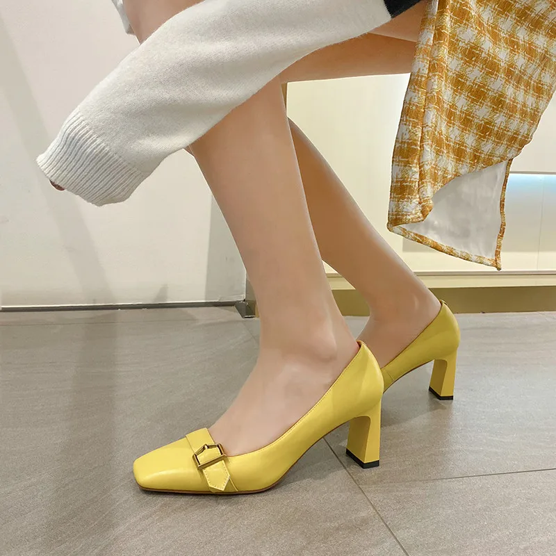 MEMUNIA 2021 Genuine Leather 7cm High Heels Ladies Party Wedding Shoes Square Toe Buckle Spring Summer Women Pumps Black
MEMUNIA 2021 Genuine Leather 7cm High Heels Ladies Party Wedding Shoes Square Toe Buckle Spring Summer Women Pumps Black