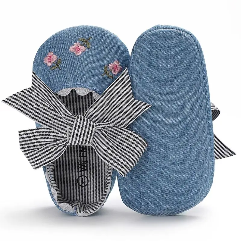 Fashion Embroidered Flower Princess Shoes for Toddler Baby Girls Big Bow Soft Sole Newborn Baby Moccasins Shoes 0-18 Months
Fashion Embroidered Flower Princess Shoes for Toddler Baby Girls Big Bow Soft Sole Newborn Baby Moccasins Shoes 0-18 Months