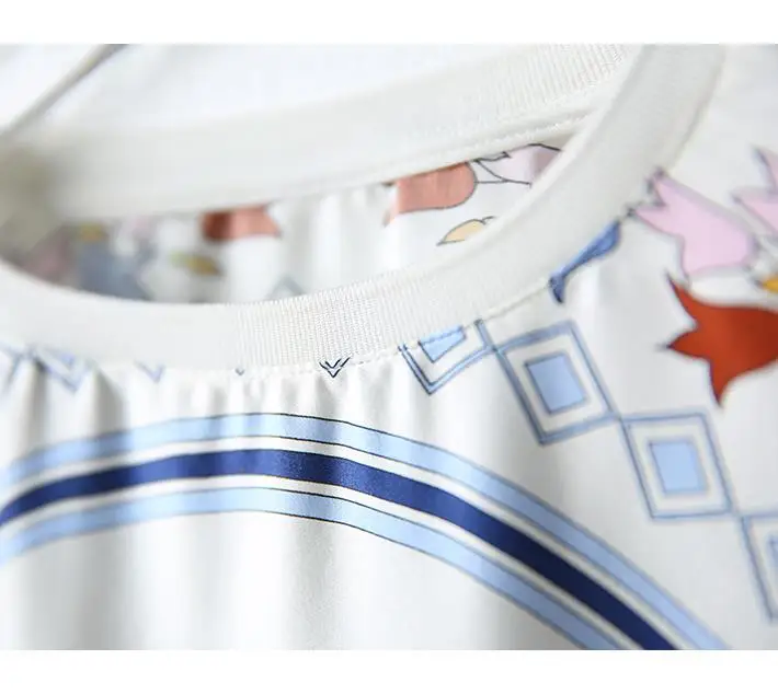 Women Vintage Retro Floral Printed Blouses Oversized Summer Spring Batwing Sleeve Shirts Woman Party Casual Blouses SY206
Women Vintage Retro Floral Printed Blouses Oversized Summer Spring Batwing Sleeve Shirts Woman Party Casual Blouses SY206