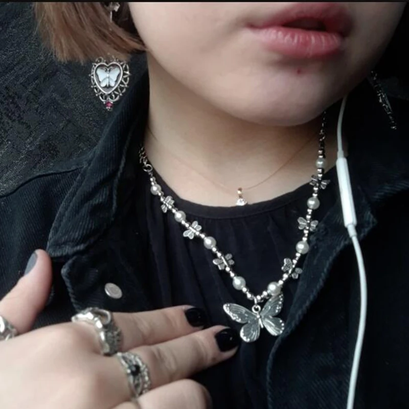 Gothic Butterfly Pendant Necklace for Women Choker Aesthetic Hippop Pearl Chain Collar Jewelry Gift
Gothic Butterfly Pendant Necklace for Women Choker Aesthetic Hippop Pearl Chain Collar Jewelry Gift