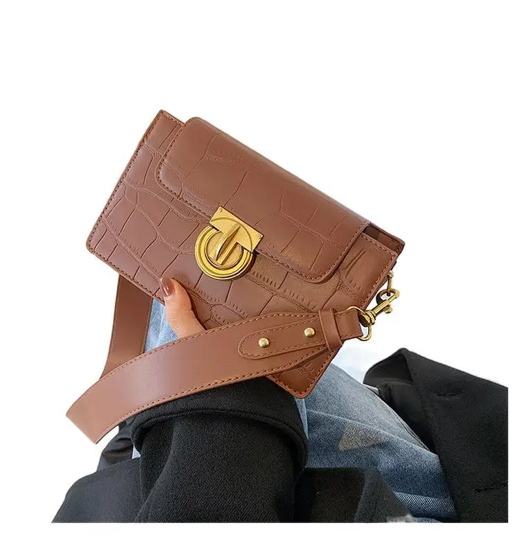 Women's 2021 new fashion crocodile pattern small square bag underarm women messenger bag retro shoulder bag
Women's 2021 new fashion crocodile pattern small square bag underarm women messenger bag retro shoulder bag