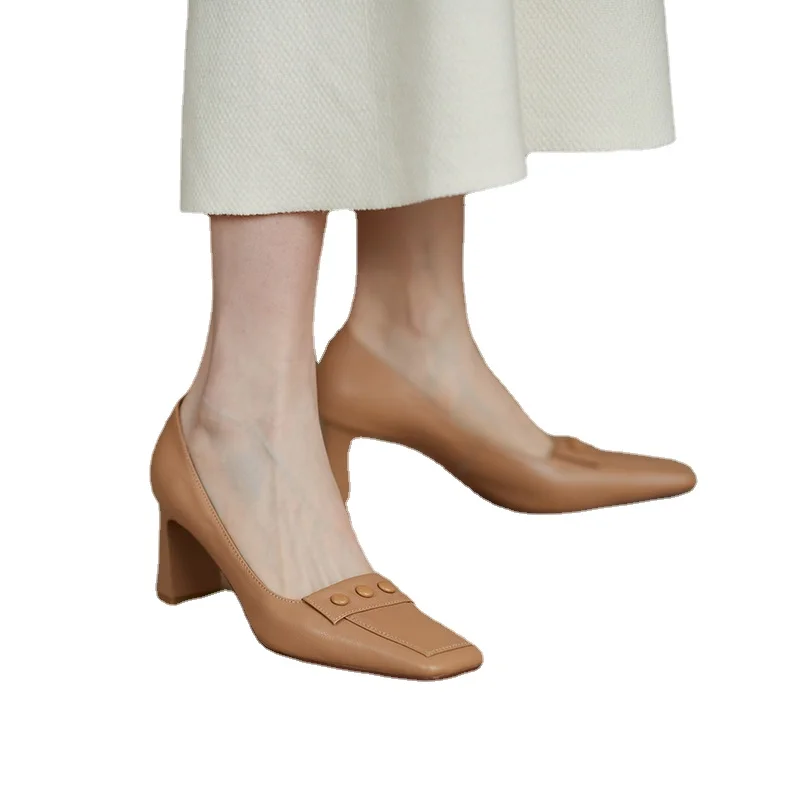 Туфли женские грубые на высоком каблуке, маленький квадратный носок, закрытый носок, французская ретро обувь, модные
Туфли женские грубые на высоком каблуке, маленький квадратный носок, закрытый носок, французская ретро обувь, модные