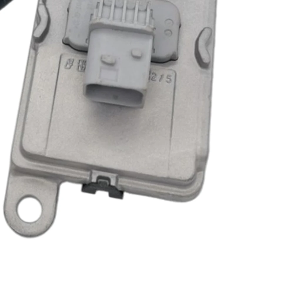 Nitrogen Oxide NOX Sensor Compatible with Actros Axor Replacement Replace A0101531628 A 010 153 16 28 0101531628 4 Pins
Nitrogen Oxide NOX Sensor Compatible with Actros Axor Replacement Replace A0101531628 A 010 153 16 28 0101531628 4 Pins