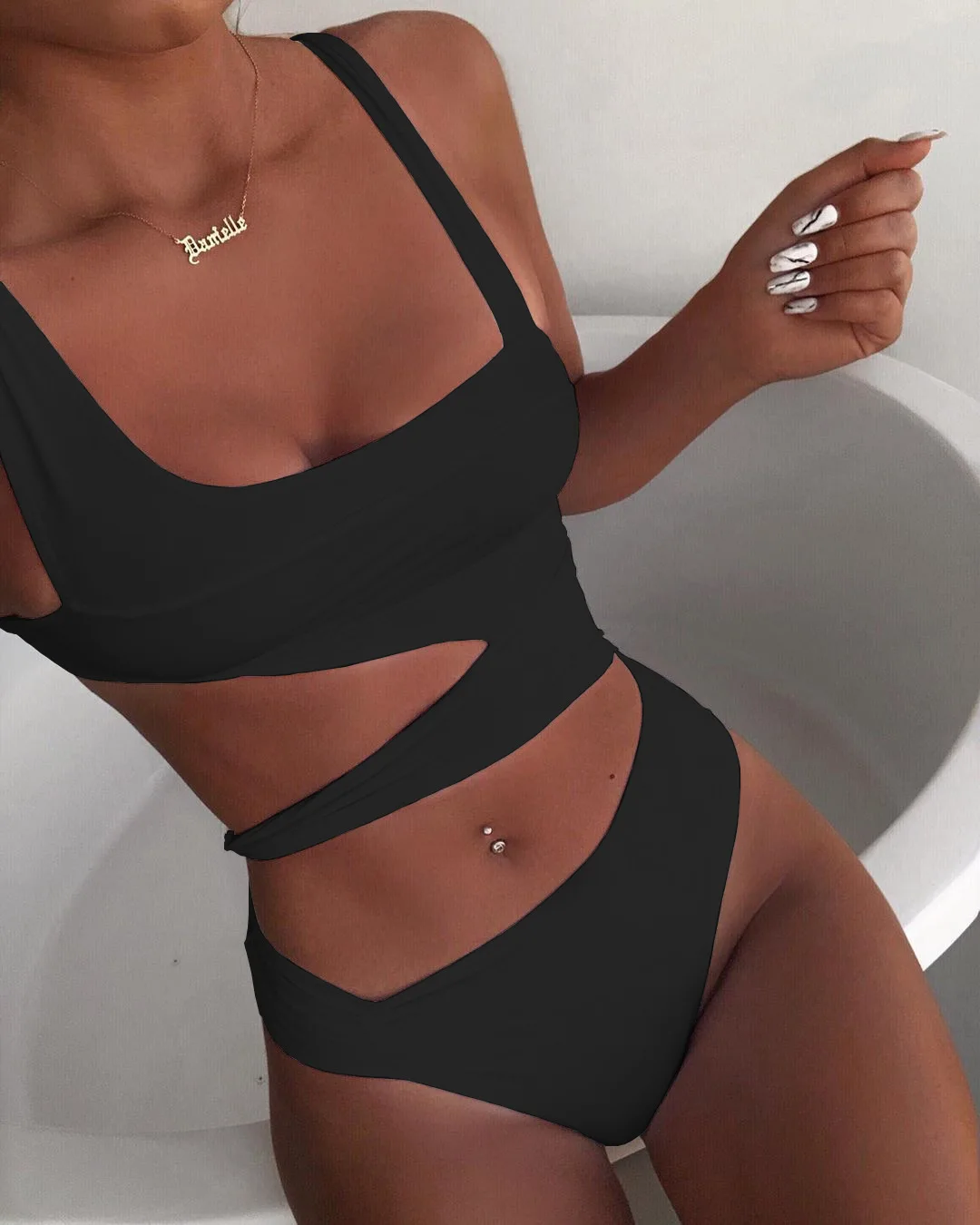 Wholesale Sexy Black One Piece Swimsuit Women Cut Out Swimwear Push Up Monokini Bathing Suits Beach Wear Swimming Suit For Women
Wholesale Sexy Black One Piece Swimsuit Women Cut Out Swimwear Push Up Monokini Bathing Suits Beach Wear Swimming Suit For Women