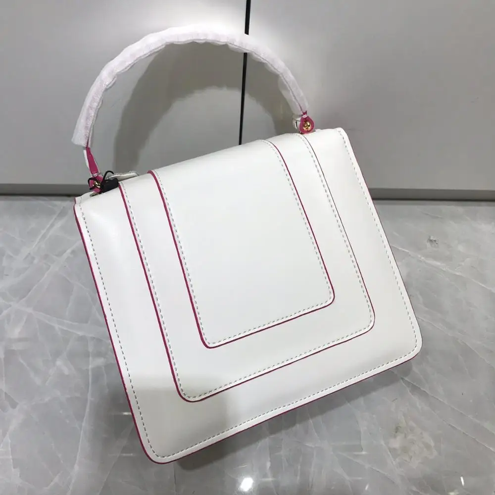 Free Shipping 2020 The New Style Fashion And Pretty Genuine Cow Leather Women Handbag One Shoulder Crossbody Bag 16 color 20 cm
Free Shipping 2020 The New Style Fashion And Pretty Genuine Cow Leather Women Handbag One Shoulder Crossbody Bag 16 color 20 cm