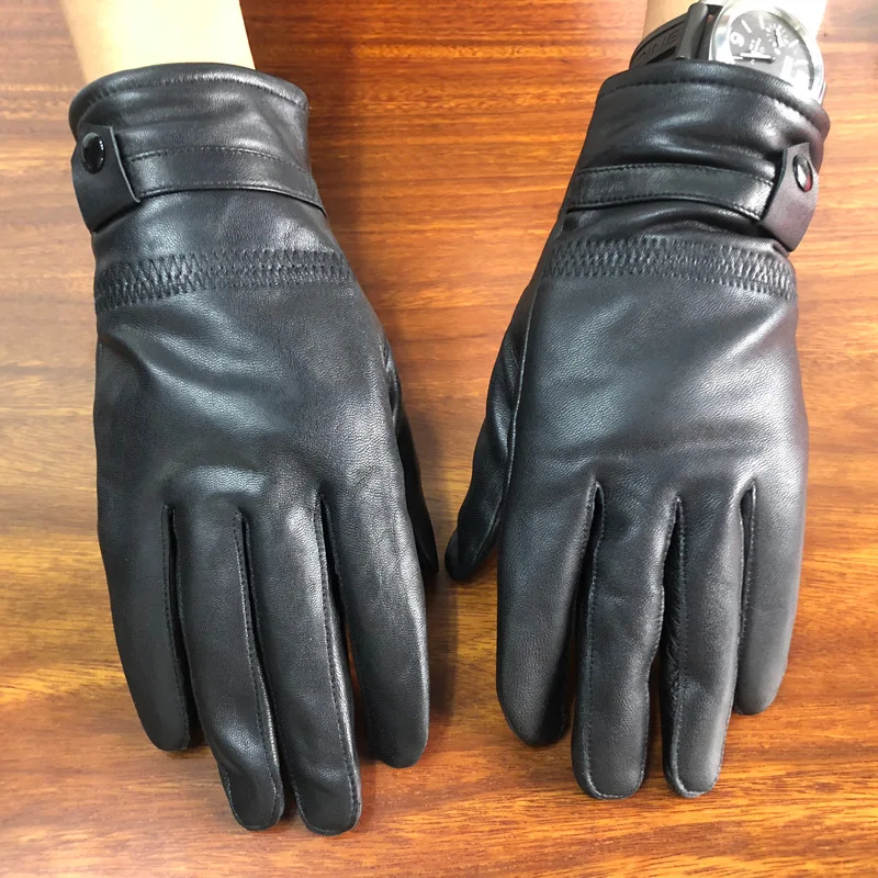 Brand genuine sheepskin leather gloves. Men's new autumn and winter coral fleece should keep warm. Cycling gloves
Brand genuine sheepskin leather gloves. Men's new autumn and winter coral fleece should keep warm. Cycling gloves