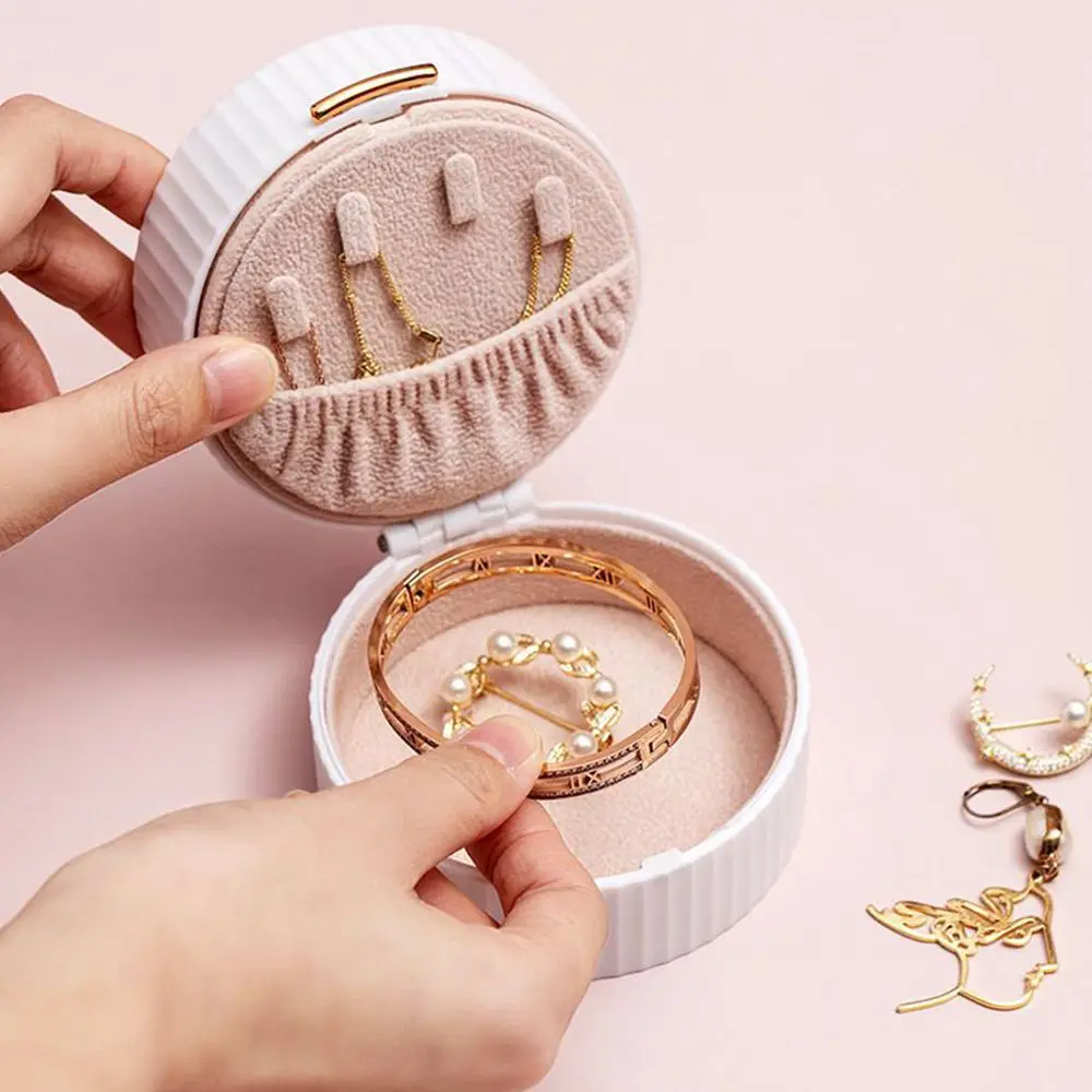 Round Shape Mini Velvet Jewelry Box Display Ring Earring Storage Holder Portable Travel Jewelry Organizer Gift Packaging Box
Round Shape Mini Velvet Jewelry Box Display Ring Earring Storage Holder Portable Travel Jewelry Organizer Gift Packaging Box