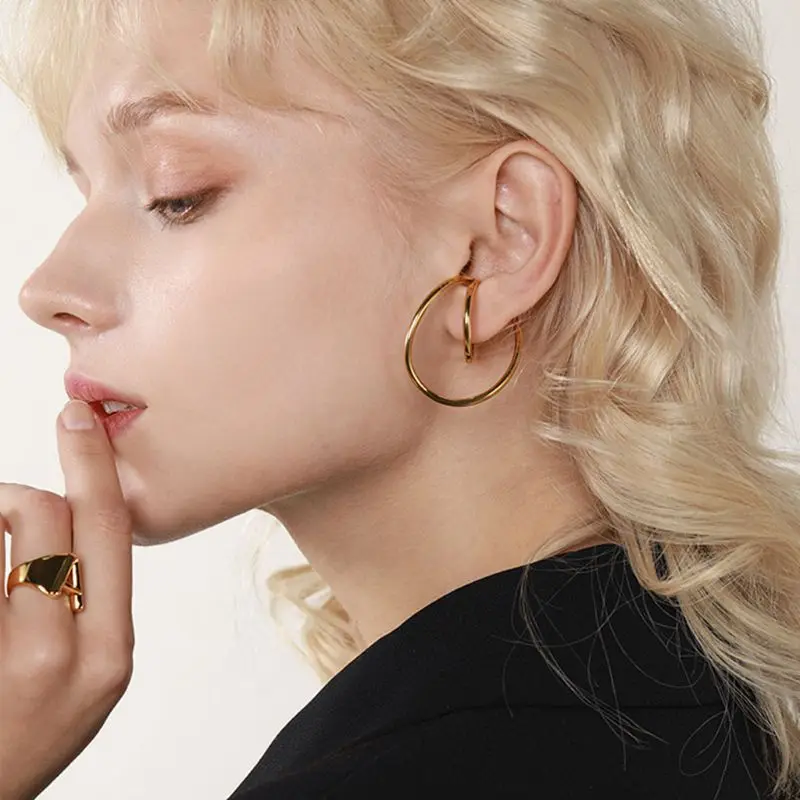 2020 New Geometric Irregular Twisted Curve Ear Clips Cartilage Earring Cuffs Non Piercing Earrings Women Fashion Jewelry
2020 New Geometric Irregular Twisted Curve Ear Clips Cartilage Earring Cuffs Non Piercing Earrings Women Fashion Jewelry