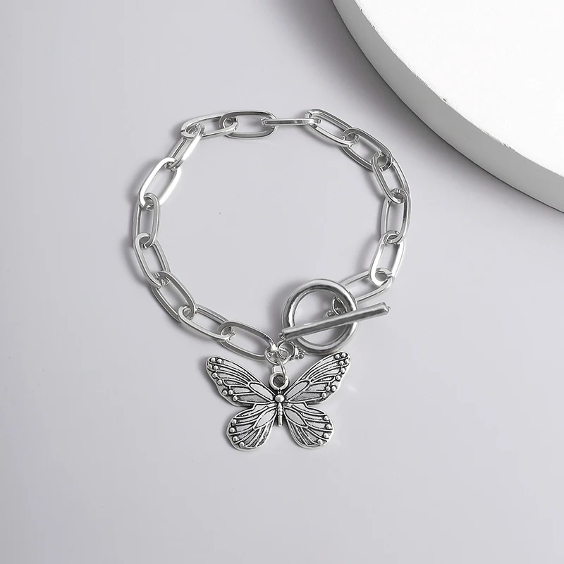 Vintage Butterfly Bracelet Necklace Word Buckle Charm Bracelets Clavicle Chain Pendant Refined Stylish Gift 2021 Jewelry Gift
Vintage Butterfly Bracelet Necklace Word Buckle Charm Bracelets Clavicle Chain Pendant Refined Stylish Gift 2021 Jewelry Gift