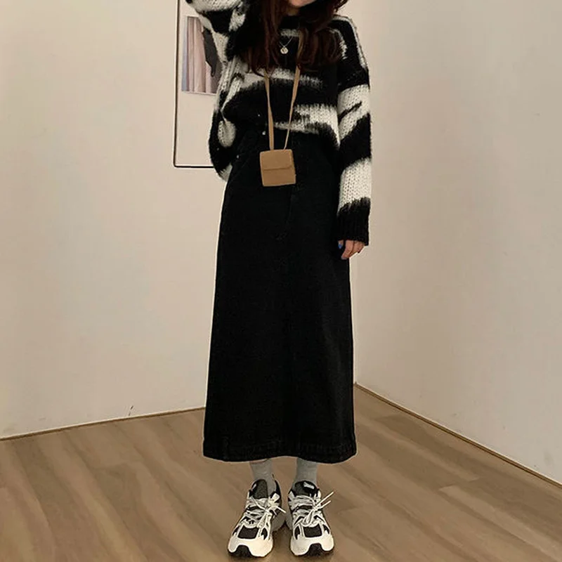 HOUZHOU Denim Skirt Women Black High Waisted Back Split Button A-line Long Skirts Korean Fashion Harajuku Streetwear Autumn
HOUZHOU Denim Skirt Women Black High Waisted Back Split Button A-line Long Skirts Korean Fashion Harajuku Streetwear Autumn