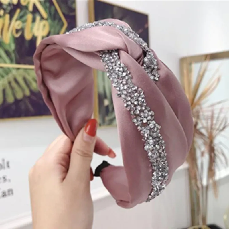Crystals Chains Decorated Hairband Women Accessories Solid Satin Crystal Headband Adults Hair Accessories Cross Hairband Crystal
Crystals Chains Decorated Hairband Women Accessories Solid Satin Crystal Headband Adults Hair Accessories Cross Hairband Crystal