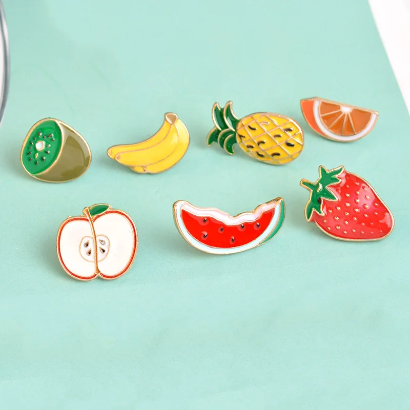 

Cute Fruits Pins Cartoon Watermelon Kiwi Strawberry Orange Banana Apple Pineapple Fruit Brooch Pin Badge Vintage Gift