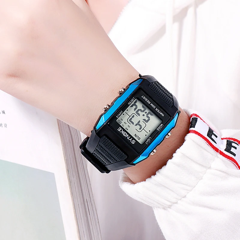 Men's Digital Watches Women Waterproof TOP Brand LED Square Boys Electronic Sports Watch Men Wristwatch Gift Reloj Hombre mujer
Men's Digital Watches Women Waterproof TOP Brand LED Square Boys Electronic Sports Watch Men Wristwatch Gift Reloj Hombre mujer