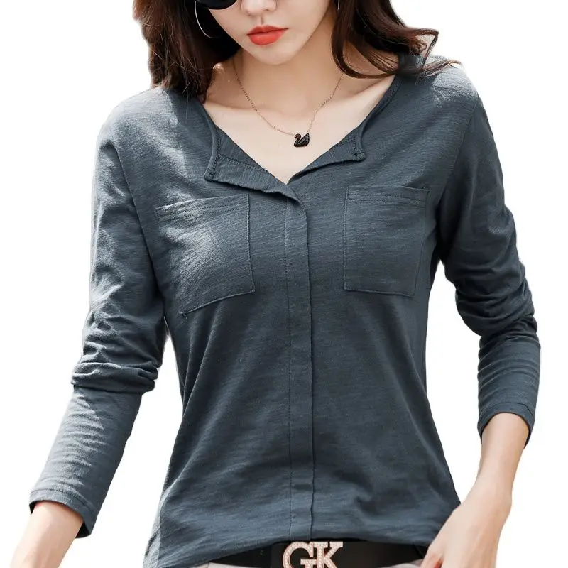 TuangBiang Fashion V-Neck Women Cotton T-Shirts Two Pockets Loose Autumn Tshirt Coffee Korean High Quality 2022 Long Sleeve Tops
TuangBiang Fashion V-Neck Women Cotton T-Shirts Two Pockets Loose Autumn Tshirt Coffee Korean High Quality 2022 Long Sleeve Tops