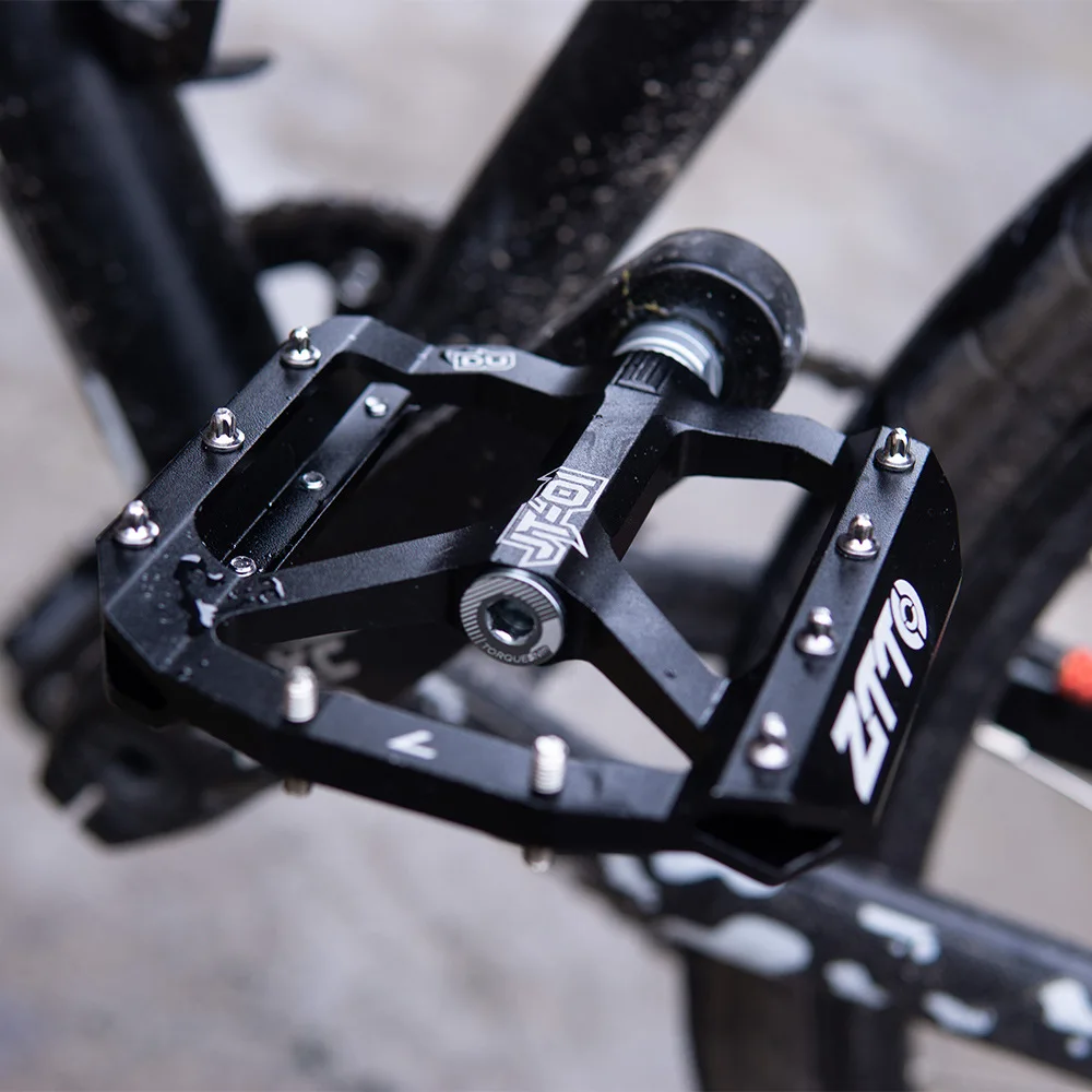 3 High-speed Bearings MTB Bike Pedals Platform Mountain Bicycle Flat Alloy Pedals 9/16" Pedals Non-Slip Alloy Flat Pedals T6
3 High-speed Bearings MTB Bike Pedals Platform Mountain Bicycle Flat Alloy Pedals 9/16" Pedals Non-Slip Alloy Flat Pedals T6