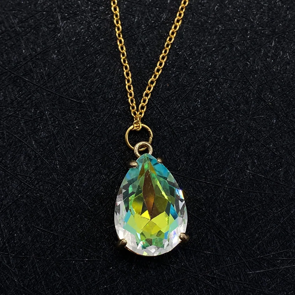 Glass Crystal Necklace Pendant Drop-shaped Luxury Black Crystal Gradient Dreamy Fashion Chain Pendant Romantic Valentine's Day
Glass Crystal Necklace Pendant Drop-shaped Luxury Black Crystal Gradient Dreamy Fashion Chain Pendant Romantic Valentine's Day
