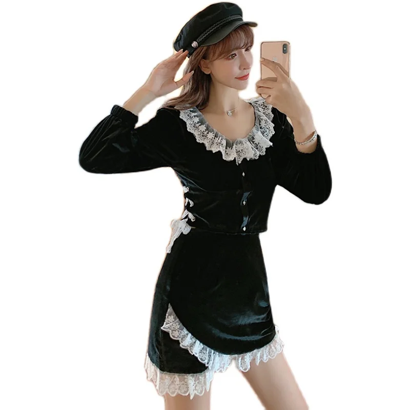 Autumn Winter Fashion Women Sets Long Sleeve Tops Short Velvet Jacket High Waist Skirt Retro Pleuche Two Piece Sexy Women's Suit
Autumn Winter Fashion Women Sets Long Sleeve Tops Short Velvet Jacket High Waist Skirt Retro Pleuche Two Piece Sexy Women's Suit