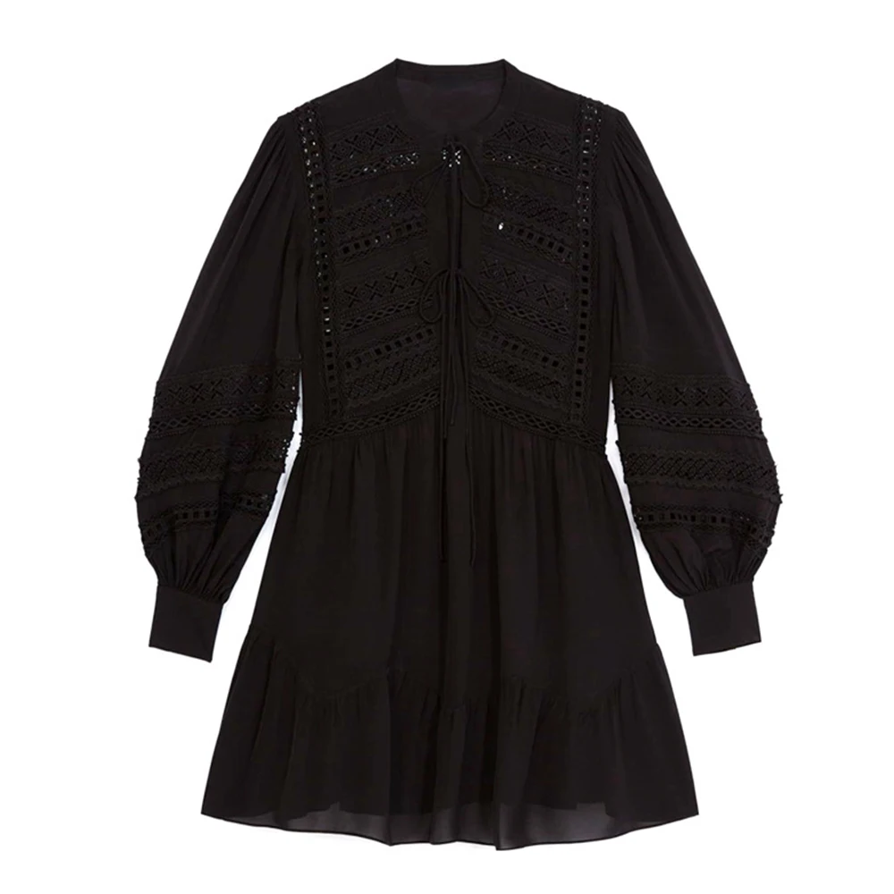 Lace Hollow out Mini Dress Women White Black Lace-up Elegant Long Sleeve Robe Spring Summer 2021
Lace Hollow out Mini Dress Women White Black Lace-up Elegant Long Sleeve Robe Spring Summer 2021