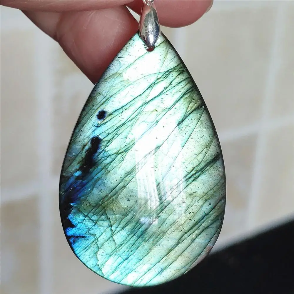 100% Natural Strong Blue Light Labradorite 48x31x10mm Women Men Pendant Water Drop Necklace Jewelry Fashion stone AAAAA
100% Natural Strong Blue Light Labradorite 48x31x10mm Women Men Pendant Water Drop Necklace Jewelry Fashion stone AAAAA