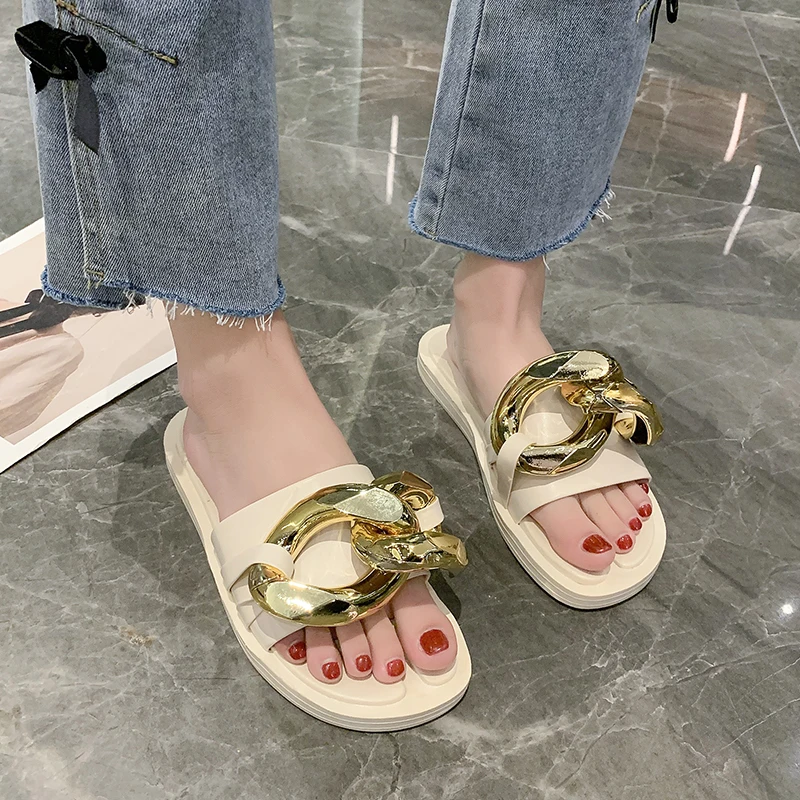 Women Slippers 2021 Summer Fashion Big Gold Chain Metal Decoration Outdoor Slippers Elegant Lady Open Toe Flat Shoes Sandals
Women Slippers 2021 Summer Fashion Big Gold Chain Metal Decoration Outdoor Slippers Elegant Lady Open Toe Flat Shoes Sandals
