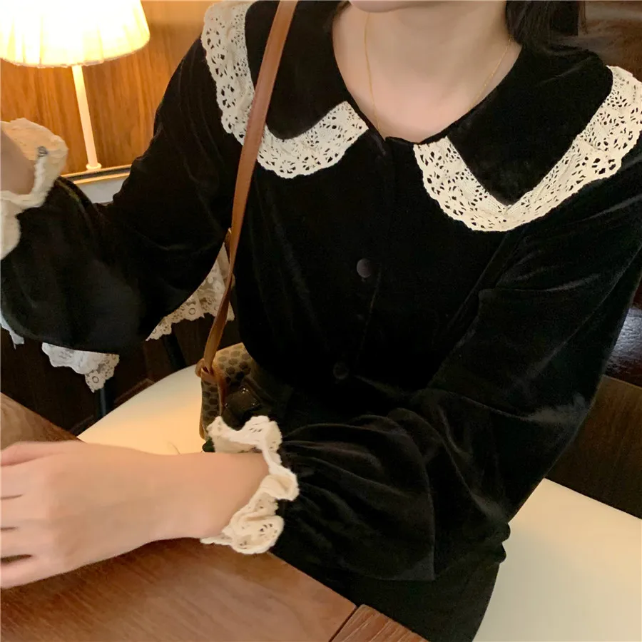 Женская кружевная блузка на пуговицах черная Базовая Блузка в винтажном