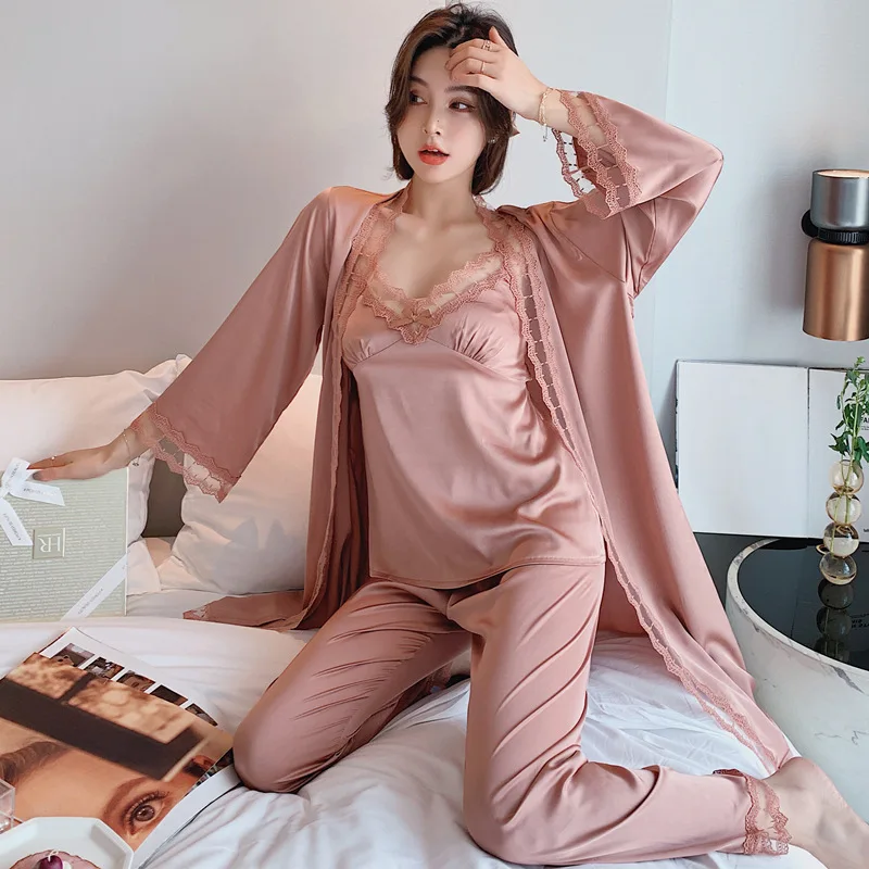 Autumn Ice Lace Women's Long Sleeve Robe Long Pants Sling Pajamas Loose Female Sleepwear Suits Royal Sleepwear Home Wear
Autumn Ice Lace Women's Long Sleeve Robe Long Pants Sling Pajamas Loose Female Sleepwear Suits Royal Sleepwear Home Wear