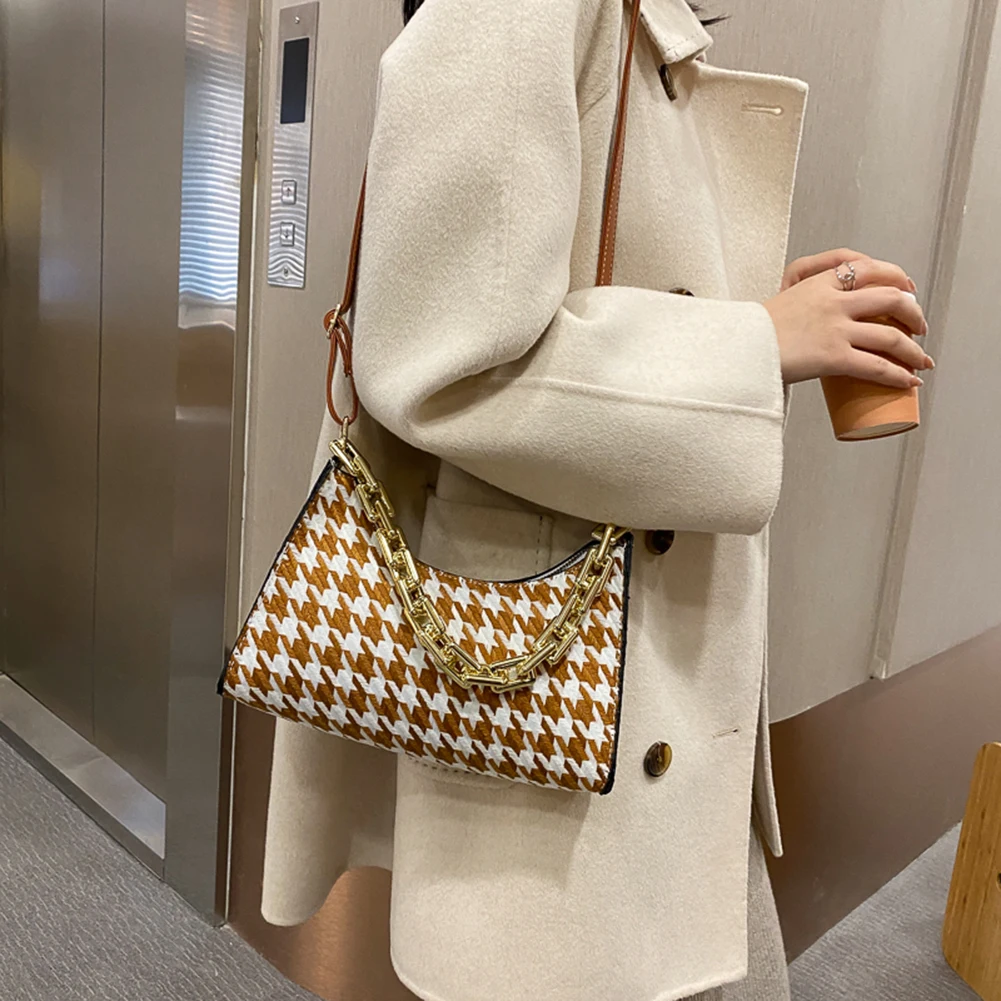 Vintage Plaid Pattern Messenger Bag Women Casual PU Leather Thick Metal Chain Shoulder Handbags Portable Shopping Money Purse
Vintage Plaid Pattern Messenger Bag Women Casual PU Leather Thick Metal Chain Shoulder Handbags Portable Shopping Money Purse