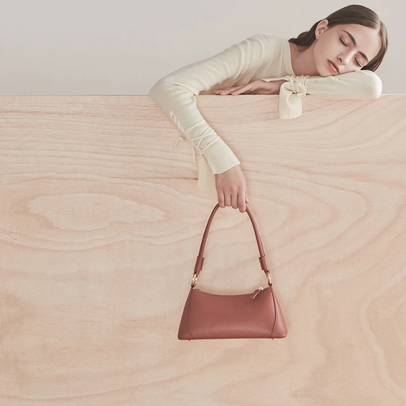 Cowhide Fashion Women Tote Bag White Genuine Leather Female Handbag Simple Retro Lady Shoulder Bag Elegent Clutch Top Quality
Cowhide Fashion Women Tote Bag White Genuine Leather Female Handbag Simple Retro Lady Shoulder Bag Elegent Clutch Top Quality