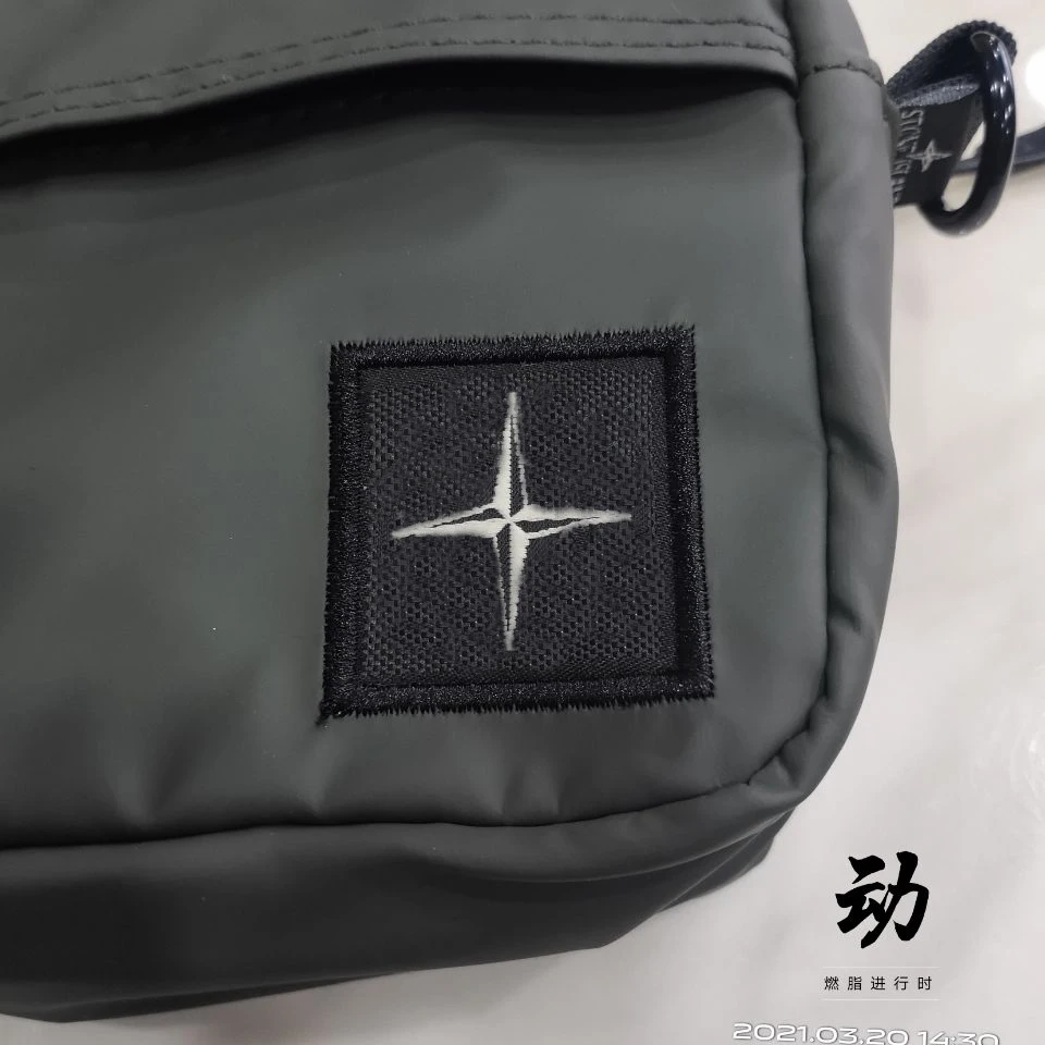 New Luxury Shoulder Bag Outdoor Leisure Waterproof Function Messenger Bag Men and Women General Detachable Handbag
New Luxury Shoulder Bag Outdoor Leisure Waterproof Function Messenger Bag Men and Women General Detachable Handbag