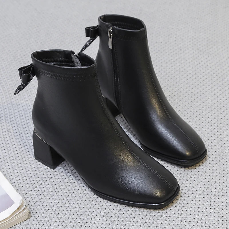 Short Boots Women 2021 Autumn Winter New Style British Style Mid-heel Fashion Boots Square Toe Martin Boots Thick and Thin Boots
Short Boots Women 2021 Autumn Winter New Style British Style Mid-heel Fashion Boots Square Toe Martin Boots Thick and Thin Boots