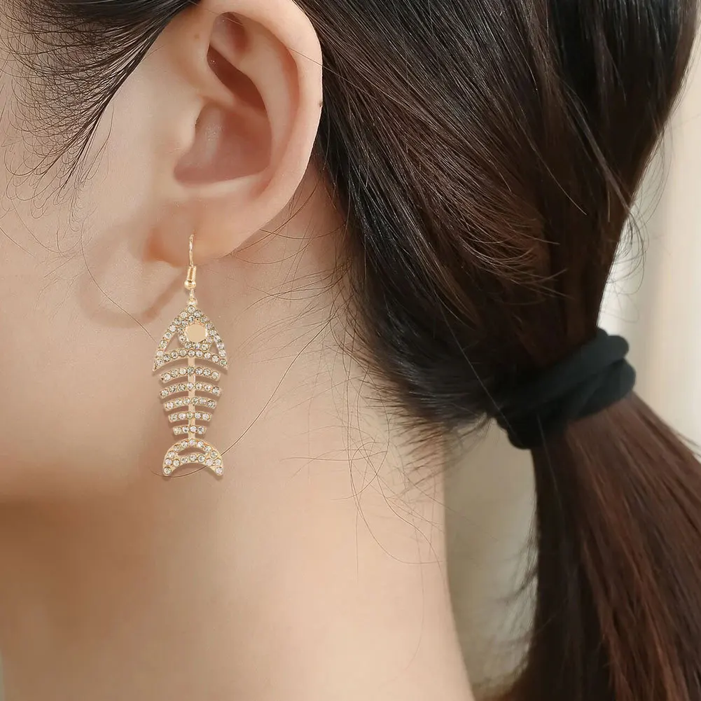 New Design Creative Full Rhinestone Fish Bone Pendant Earrings Womans Simple Exquisite Earrings Fashion Party Wedding Jewelry
New Design Creative Full Rhinestone Fish Bone Pendant Earrings Womans Simple Exquisite Earrings Fashion Party Wedding Jewelry
