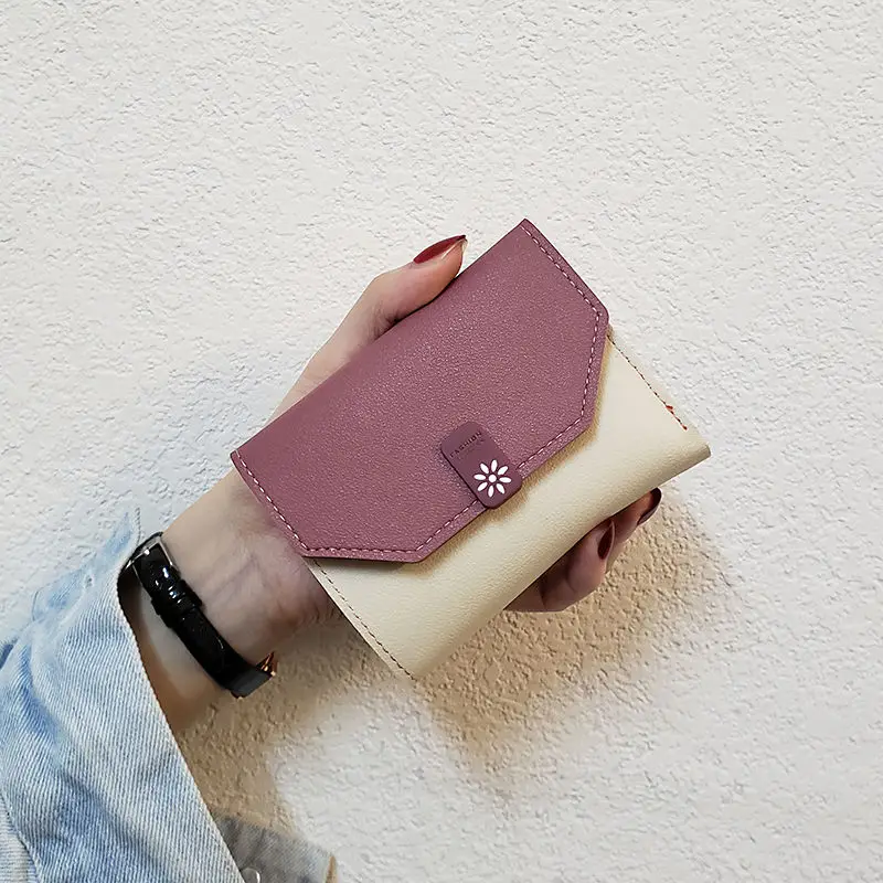 The New Women's Small Wallet Korean Style Personality Hit Color Tri-fold Short Student Cute Coin Purse Keychain Coin Pouch
The New Women's Small Wallet Korean Style Personality Hit Color Tri-fold Short Student Cute Coin Purse Keychain Coin Pouch