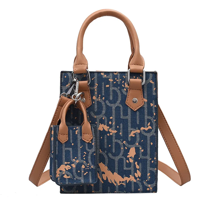 This year's popular 2021 new fashion Joker style messenger bag net red small hand tote bag
This year's popular 2021 new fashion Joker style messenger bag net red small hand tote bag