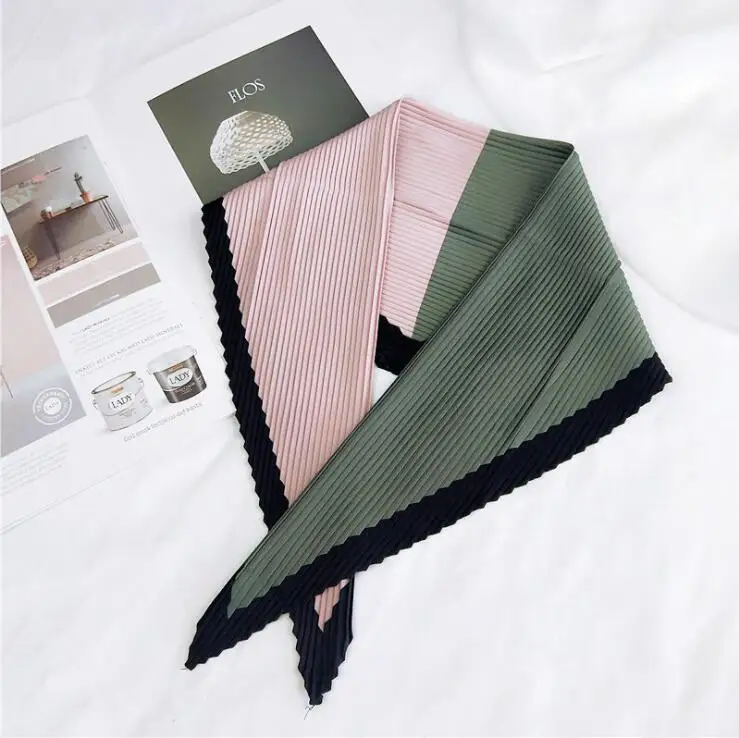 Женская шёлковая бандана, квадратный шарф с принтом
Женская шёлковая бандана, квадратный шарф с принтом