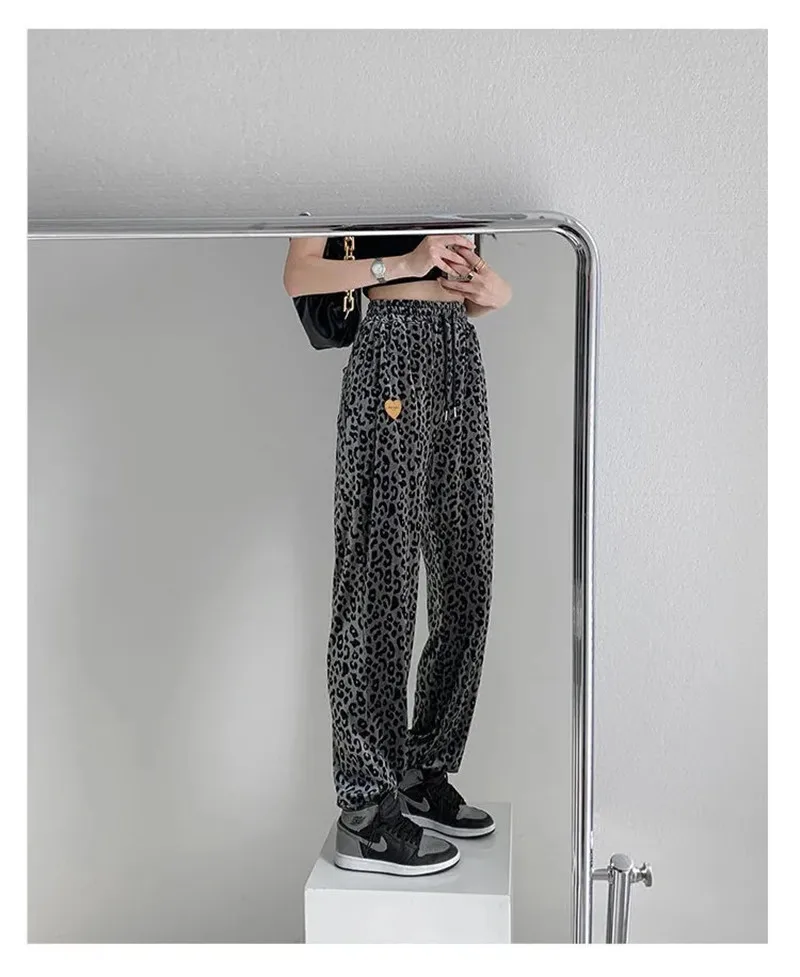 Leopard Sweatpants Women 2021 Summer/Autumn New Baggy Fashion Oversize Sports Pants Trousers Female Joggers Streetwear
Leopard Sweatpants Women 2021 Summer/Autumn New Baggy Fashion Oversize Sports Pants Trousers Female Joggers Streetwear